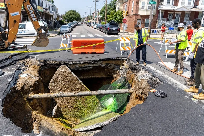 Trải nghiệm hố sụt mới hình thành đầy bất ngờ