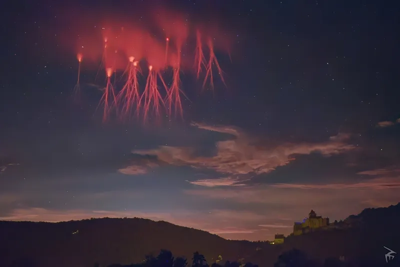 Red Sprites và sét mối liên hệ với bão