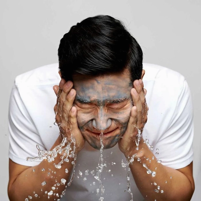 Hạt tro núi lửa mịn dưới kính hiển vi