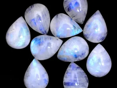 Khám phá vẻ đẹp đá cầu vồng qua những hình ảnh sống động